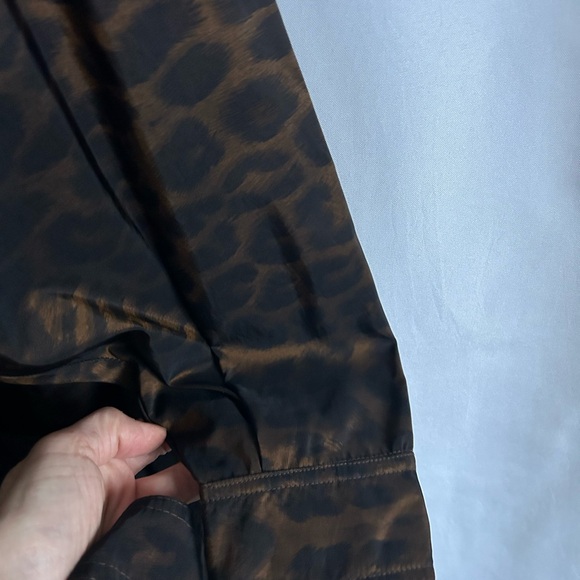 M/L (2) MYCRA PAC DESIGNER WEAR rain jacket LN Cheetah print tea length - Picture 5 of 7